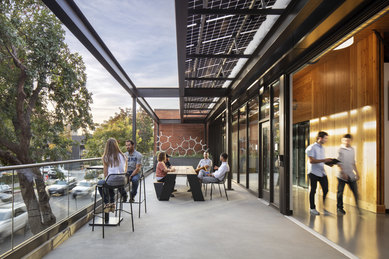 A HOLISTIC APPROACH FOR RETURNING TO THE OFFICE AFTER COVID-19 Workplace SmithGroup Architecture office pandemic DPR Sacramento