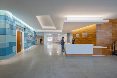 Valley Center for Vision, UCSF, Lobby | SmithGroup